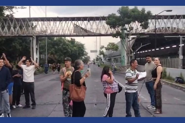 Protestan por mala calidad del agua y cierran por segunda ocasión avenida Colón