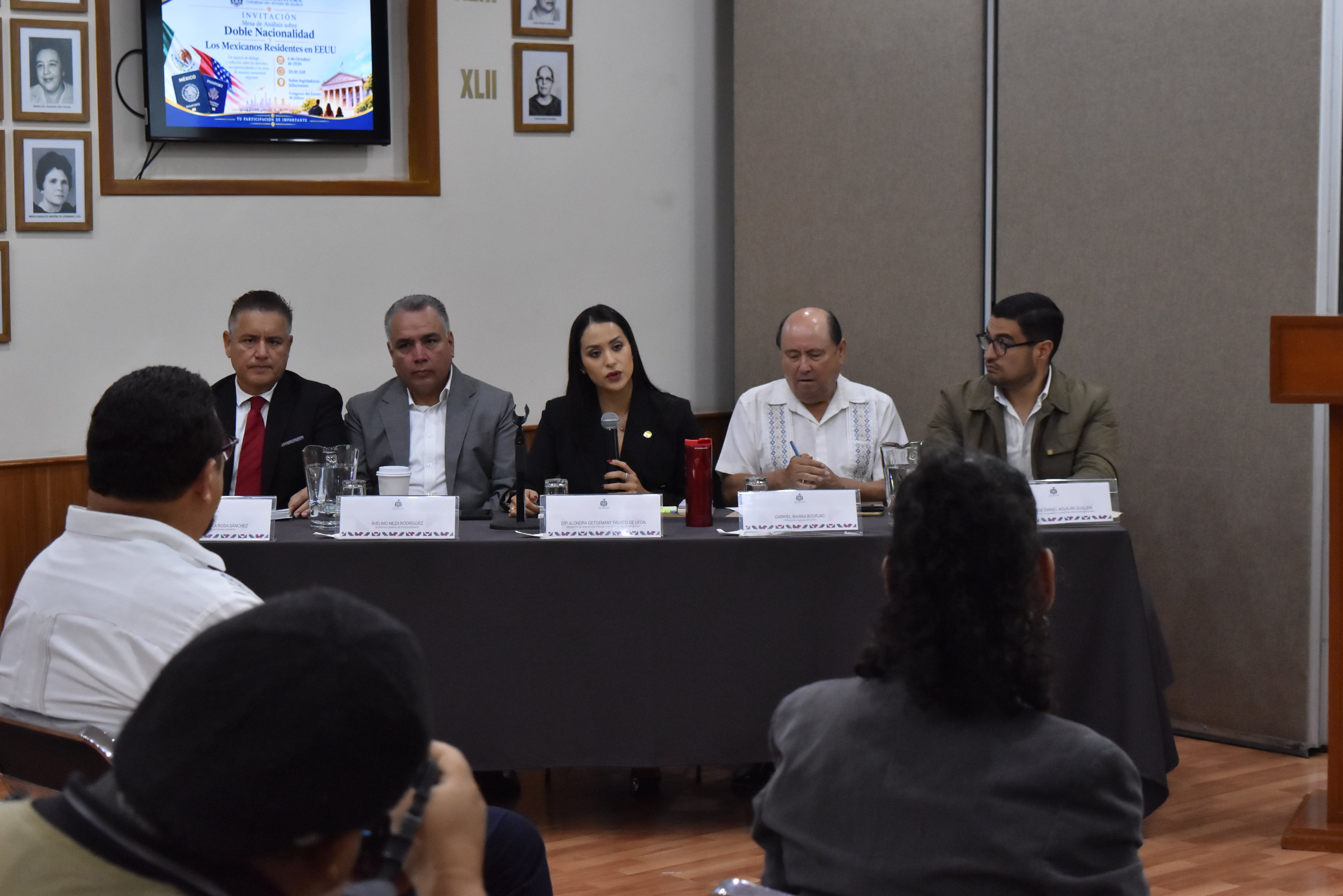 Migrantes ven retroceso en reforma sobre doble nacionalidad