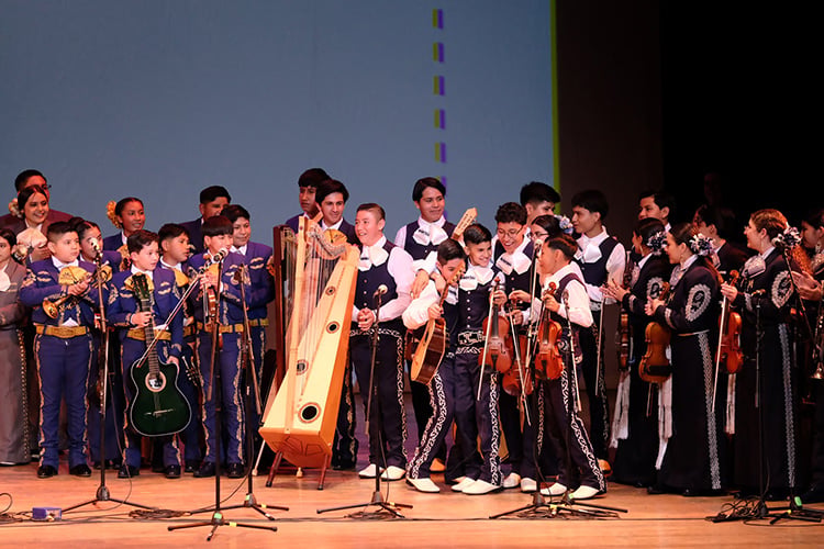 El Mariachi Infantil y Juvenil, en Vallarta