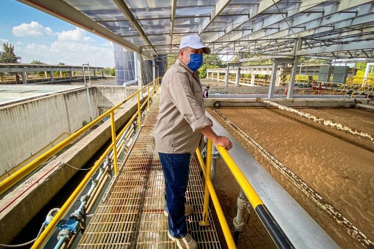 Malas decisiones de Alfaro detonaron la actual crisis del agua en la metrópoli