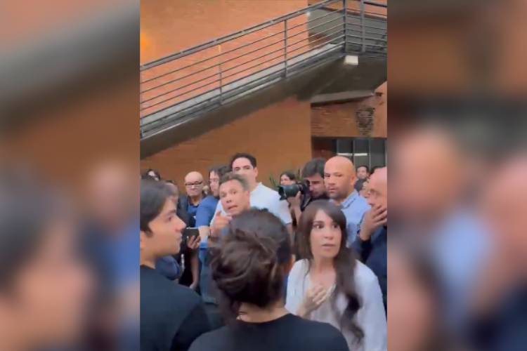 Estudiantes del ITESO encaran a Lemus por agua contaminada
