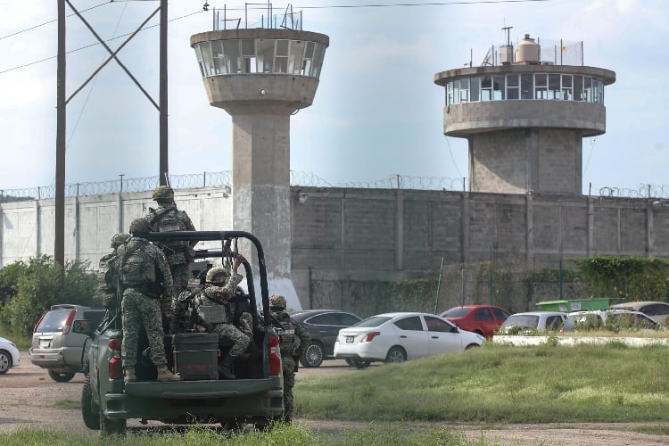 Autorizan construcción de nueva cárcel en Sinaloa tras 12 muertos en penal
