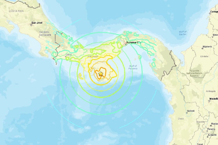 Un fuerte terremoto de magnitud 7.7 sacude el sur de Panamá y ya hay alerta de tsunamis