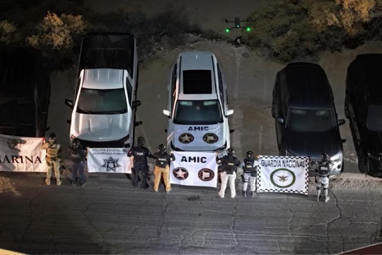 Hallan 17 autos de lujo en sótano en Sonora con reporte de robo en EU