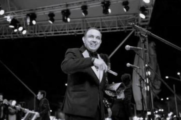 Muere Álvaro Pava, voz original de La Sonora Dinamita que cantaba ‘Mil horas’