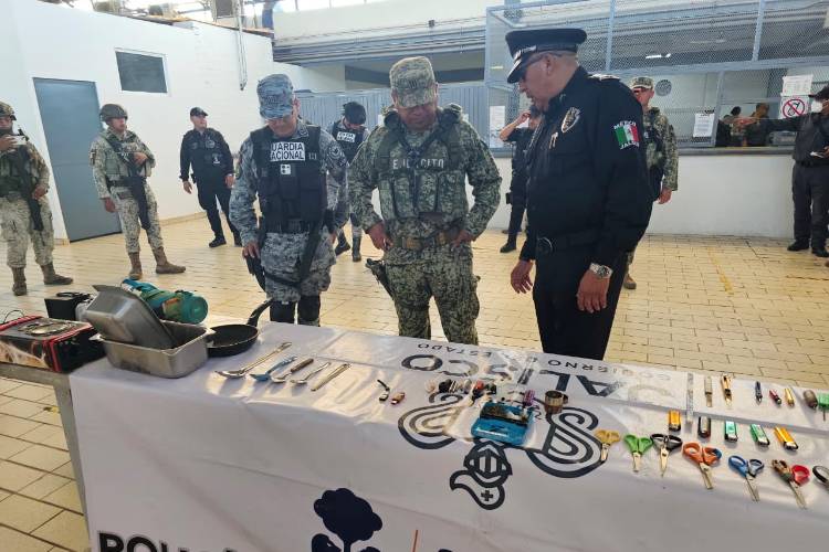 Aseguran droga y objetos en penal de Puerto Vallarta
