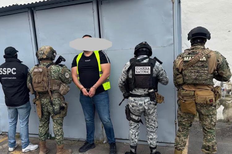 Detienen en hospital de Zapopan a presunto operador criminal