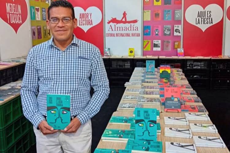 Almadía investiga novela premiada