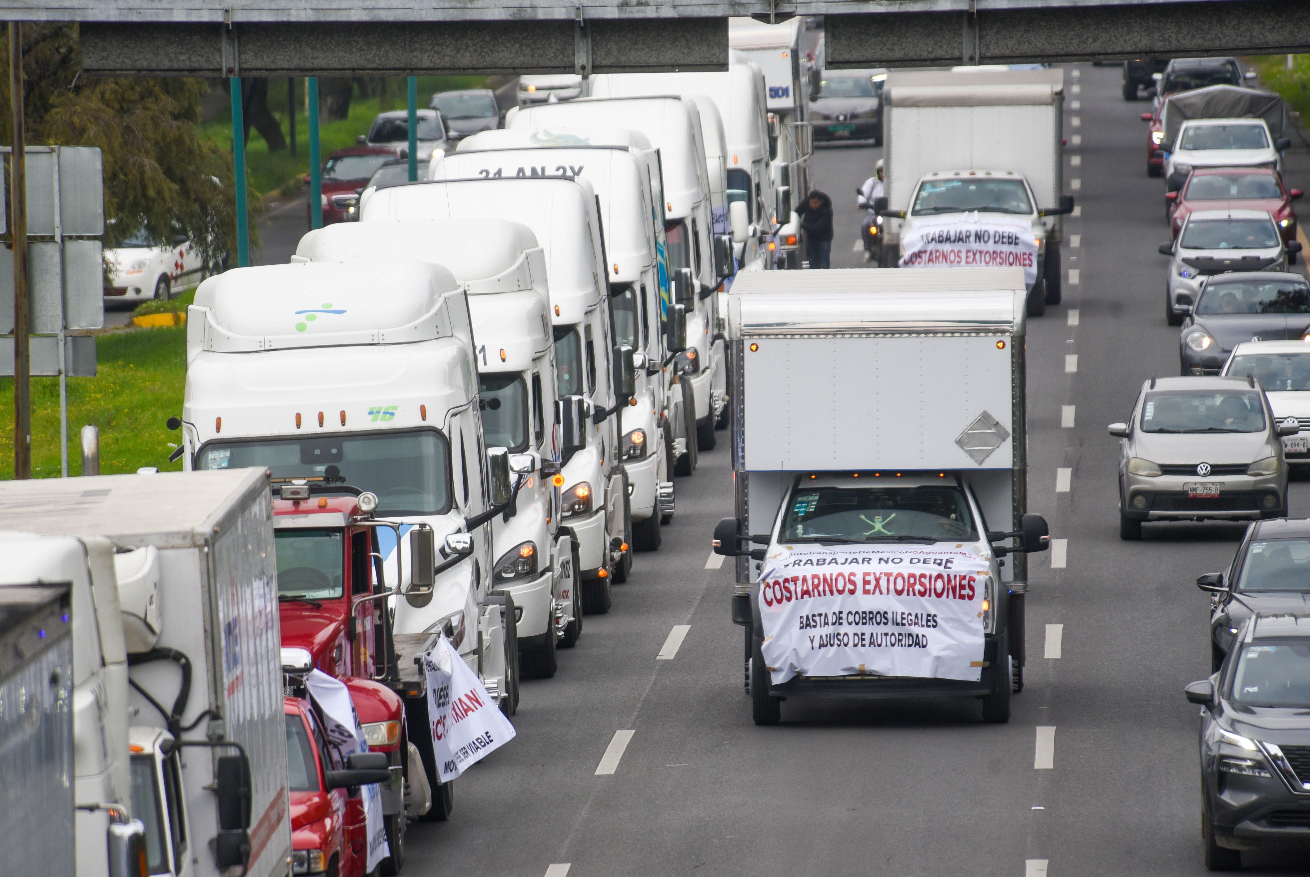 Transportistas protestan en 19 estados