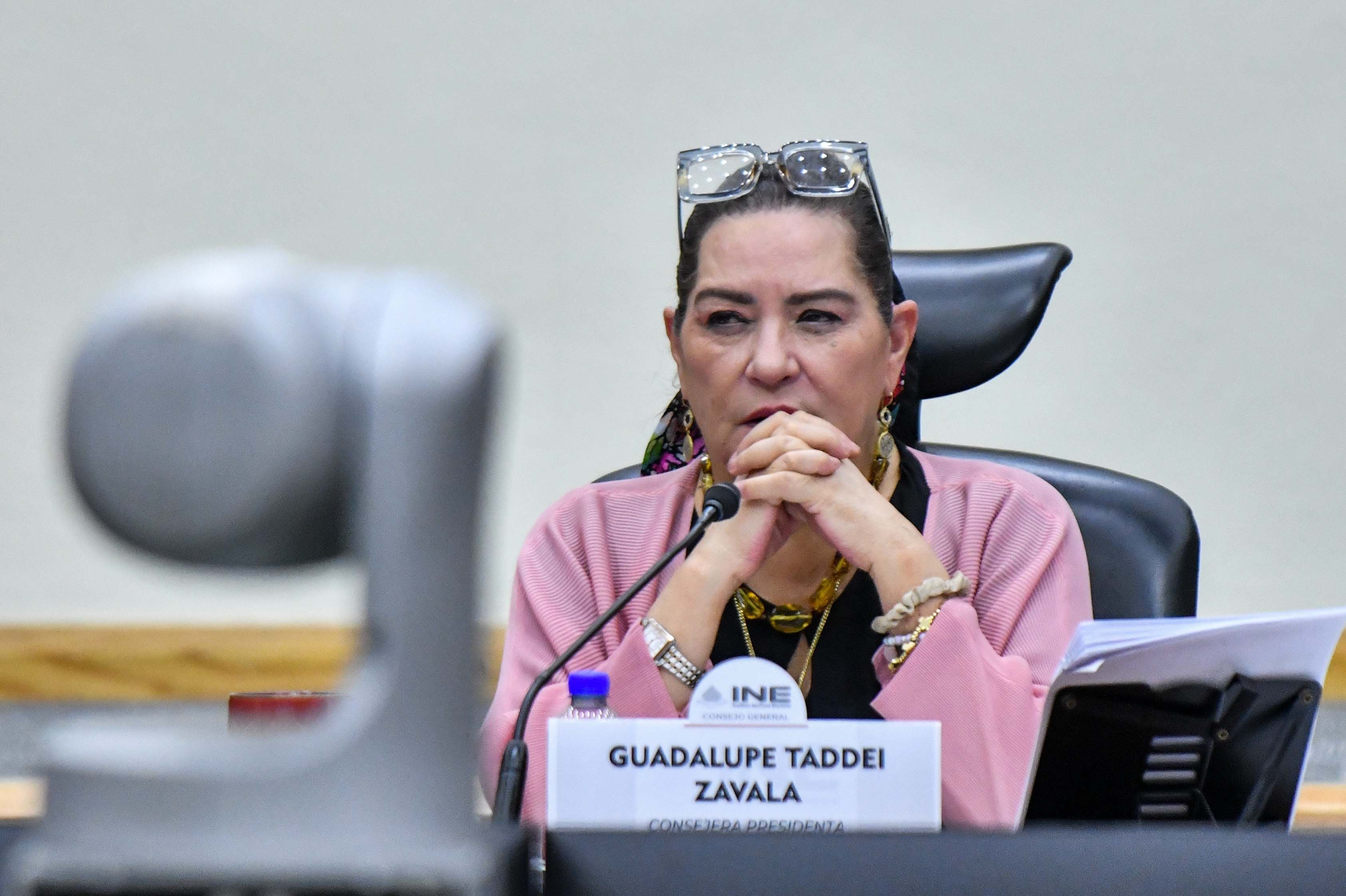 Sheinbaum respalda renuncia de Guadalupe Taddei al INE
