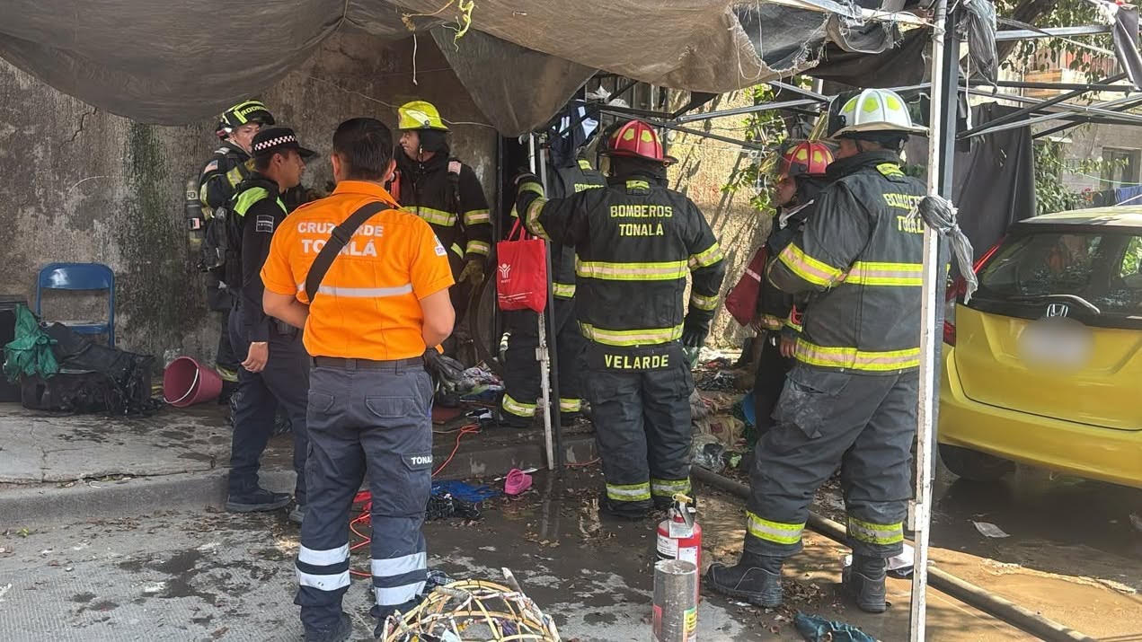Tres lesionados por explosión de almacén clandestino de pirotecnia en Tonalá