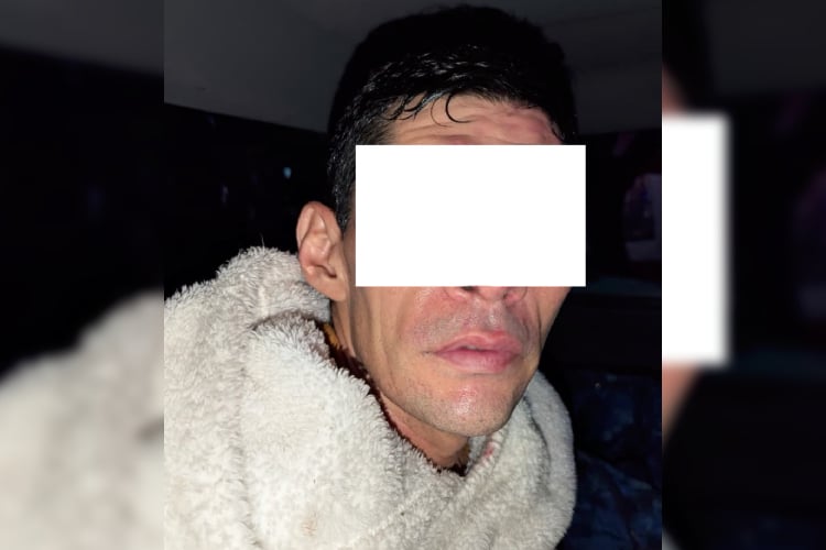 Detienen a hombre armado tras estrellarse contra patrulla en Guadalajara