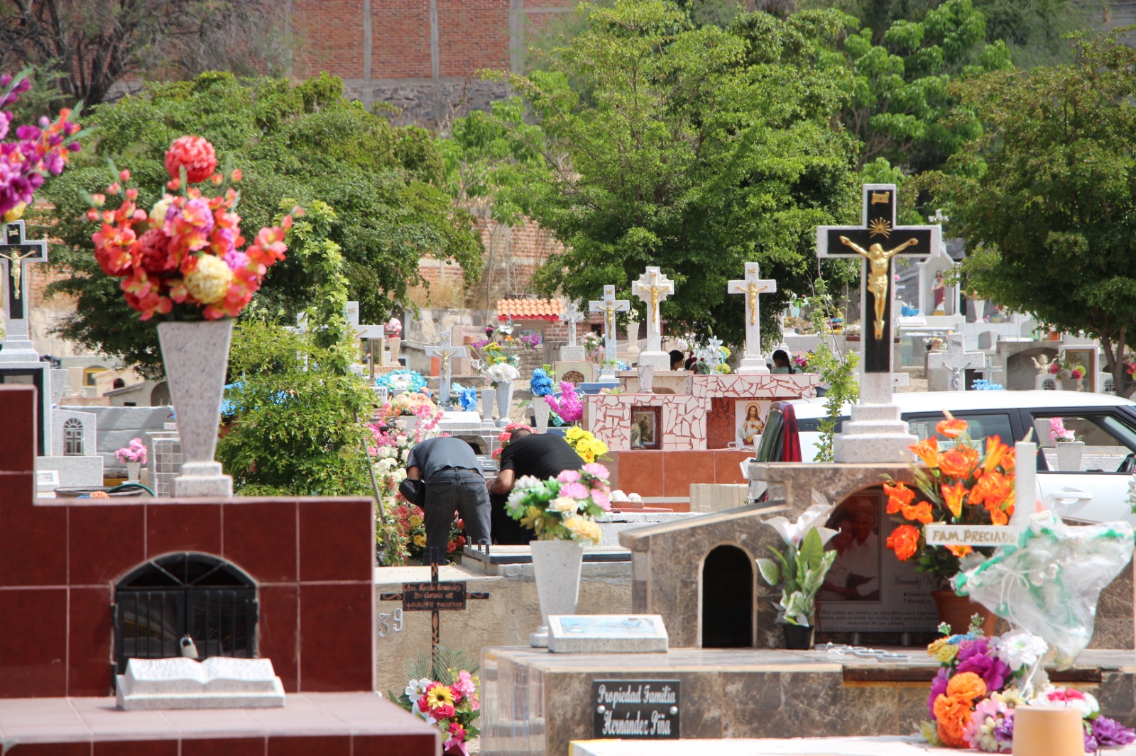 Listo operativo del Día de Muertos en 16 los panteones de Tlajomulco de Zúñiga 