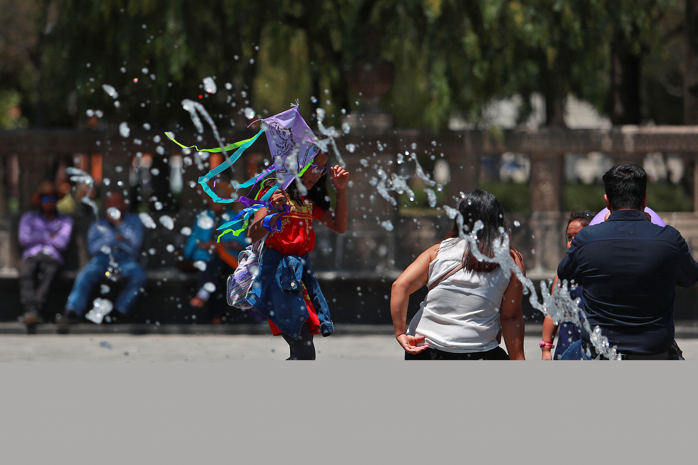 Homenaje. El acto en la Ciudad de México recordó el activismo del oaxaqueño en pro de los 43 desaparecidos de Ayotzinapa. (Foto: Notimex)